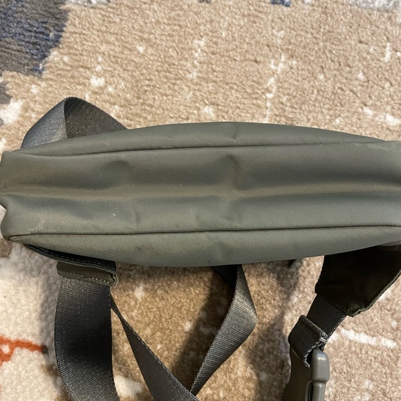 Lululemon Everywhere Belt Bag Large 2L - Picture 10 of 12